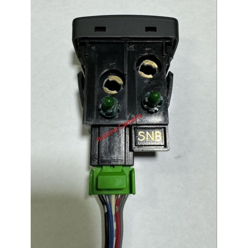 หลอดไฟ สำหรับสวิทช์ ใส่กับ Toyota Vigo Fortuner Vios Altis Yarisและรุ่นอื่นๆขนาด 3 มิล สีเขียวสินค้าใหท่แท้ขาย2หลอด75ลาท ราคา ถูกที่สุด ดีลบีเคเค