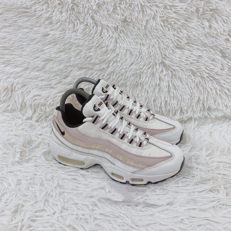 Nike Air Max 95 ของแท้มือสอง