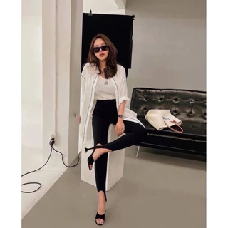 BY IRA (1165-1)Tube Top ท็อปสายเดี่ยว สายฝอคือห้ามพลาด ท็อปไหมพรมแต่งลายปักซิกเนเจอร์ที่อก มินิมอลเรียบ หรู มากกกก
