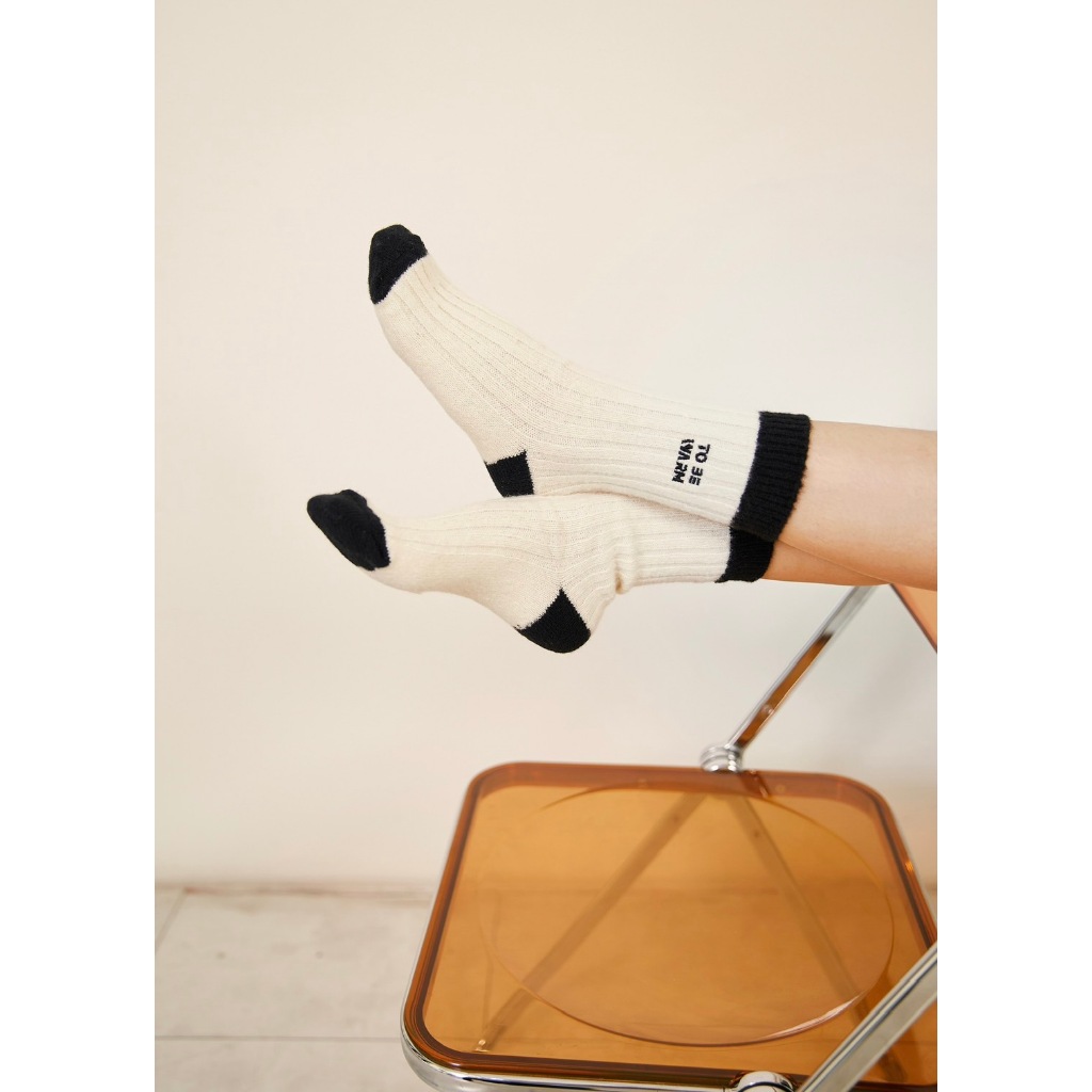 TOBEWARM SOCKS ถุงเท้ากันหนาวทอผสมผ้าwool