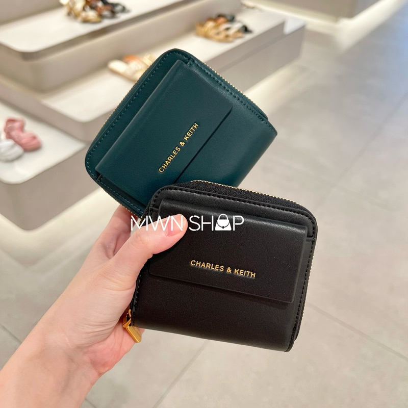 Charles&keith มีโค้ดลด30% Front Flap Zip-Around Mini Wallet กระเป๋าสตางค์ใบสั้น ของแท้จากชอป