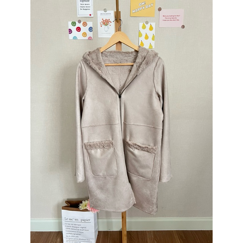 เสื้อชามัวร์บุขนนิ่ม ทรงฮู้ด ตัวเสื้อเป็นซิปหน้า สีครีม ป้าย Style Ravie