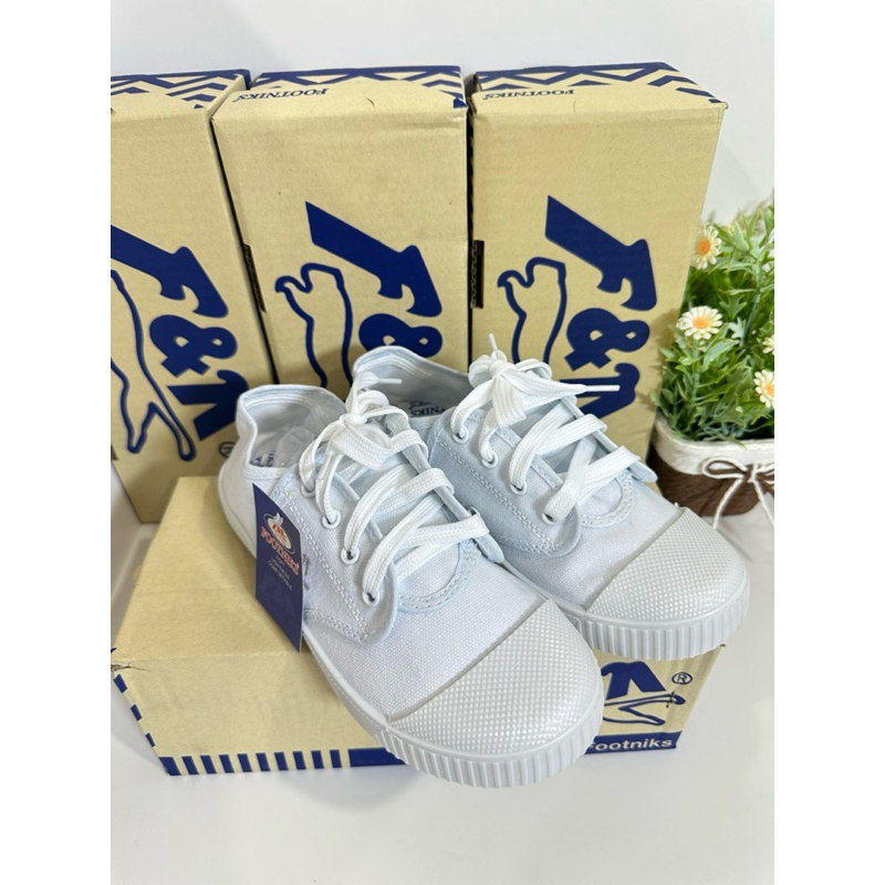 💦พร้อมส่ง💦 FOOTNIKS ฟุตนิกส์ รองเท้าผ้าใบนักเรียน ไซส์ 31-45 รุ่น T09-F205 รองเท้านักเรียน สีน้ำตาล, สีขาว, สีดำ