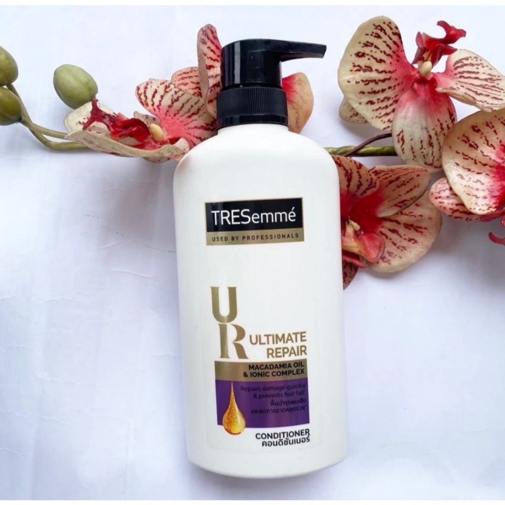 400 ml. ผลิต 12/23 ครีมนวดผม เทรซาเม่ อัลทิเมท รีแพร์ ยูอาร์ Tresemme UR Ultimate Repair Conditioner ฟื้นบำรุงผมเสีย