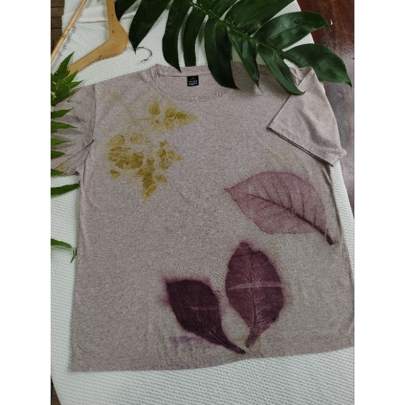 เสื้อยืด พิมพ์ลายจากสีธรรมชาติ Eco-print (XL)