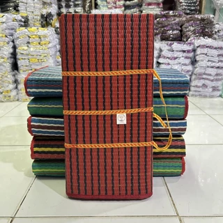 เสื่อ3พับผื่นใหญ่ขนาด5ฟุต134×177cm งานดีงานไทยผ้าหนาร้านคละสีไห้สินค้ามีพร้อมส่งจ้า