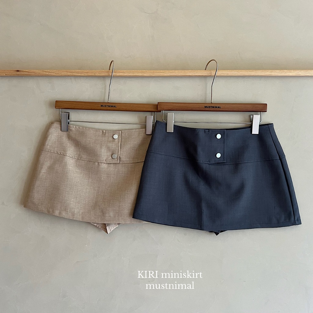(พร้อมส่ง) MUSTNIMAL | KIRI skirt กระโปรงผ้าเอวต่ำ