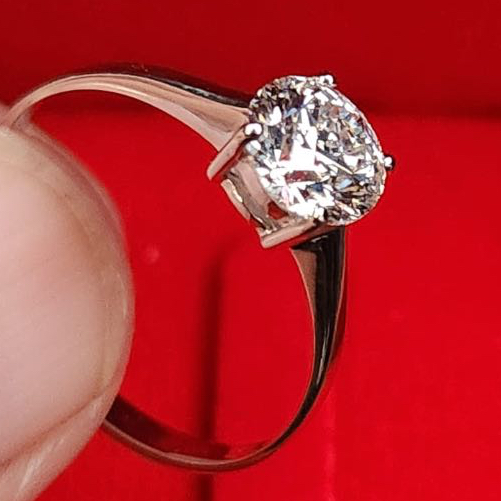 แหวนเพชร 1.04 ct E VS1 ROUND Diamond Solitaire Ring - White Gold 14K พร้อมใบเซอ IGI