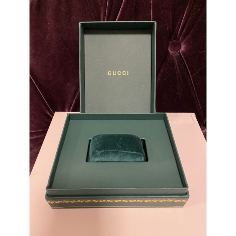 กล่องนาฬิกา Gucci  3,800