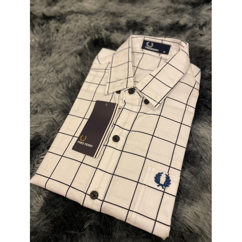 Fredperryเสื้อเชิ้ตแขนสั้นลายตารางสีขาวผ้าOxfordมีแต่เอ็มอก40