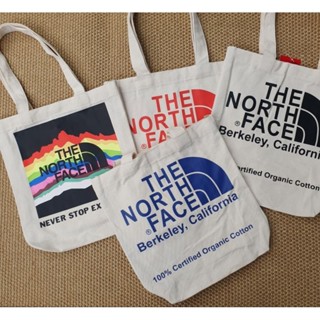 กระเป๋า The North Face Tote Bag.