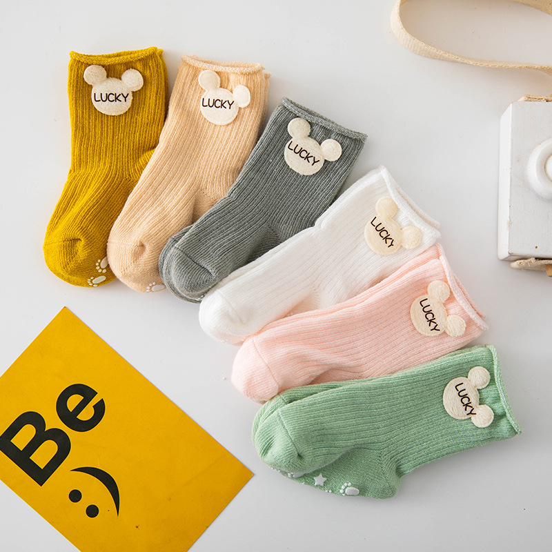 *พร้อมส่ง* ถุงเท้าเด็กแรกเกิดข้อยาว กันลื่น รุ่น lucky