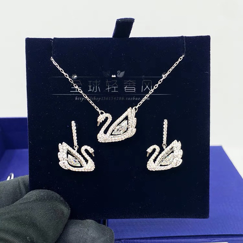 ชุด (พร้อมส่ง) Swarovski สร้อยคอและต่างหูสวารอฟสกี้ สวารอฟ ของขวัญ ของแท้ 100%