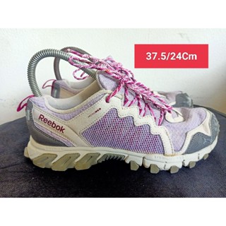 Reebok Size 37.5 ยาว 24 Cm  รองเท้ามือสอง  ผู้หญิง เท้าเล็ก  หนัง แฟชั่น ลำลอง ทำงาน