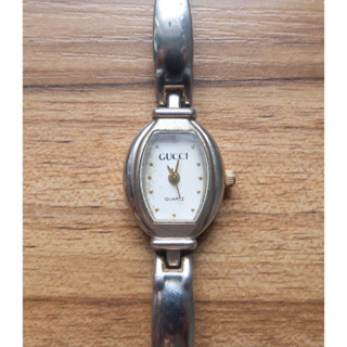 Vintage Gucci Lady Watch Size 18mm สีเงิน มือสอง