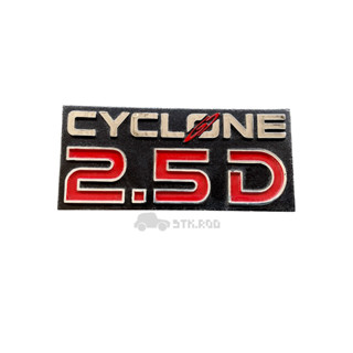 โลโก้ ติดฝาท้าย CYCLONE 2.5D ขนาด 6.5cm x 14.3cm สติ๊กเกอร์ ตัวหนังสือ ไซโคลน ติดกระบะท้าย MITSUBISHI มิตซูบิชิ