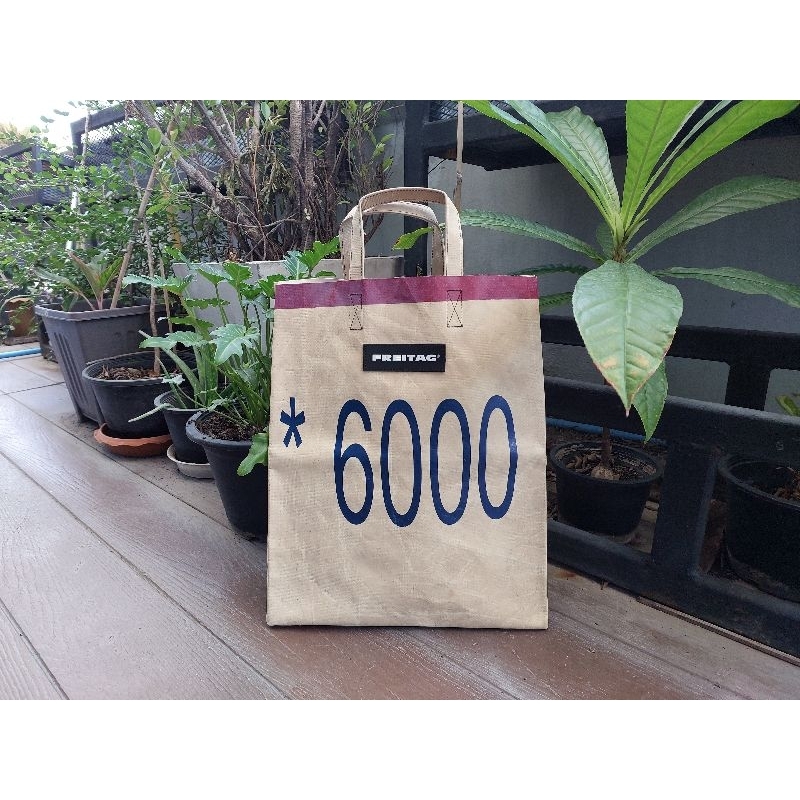 Freitag miami ตัวเลข