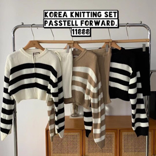 🇰🇷New🇰🇷  Korea stripe knitted 2pcs set Set2ชิ้นเสื้อjacketนิตทอร่อง งานสวยมากก ซิปหน้า มาพร้อม กางเกงขาสั้น