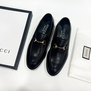 New Arrivals Gucci Loafers  Size 40- - -45 มาพร้อมกล่องอุปกรณ์ตามรูป ถ่ายรูปจากสินค้าจริง