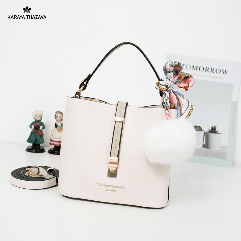 กระเป๋าสะพาย Karaya mini ทรงถังกะทัดรัด แถมโบว์ปอมๆ