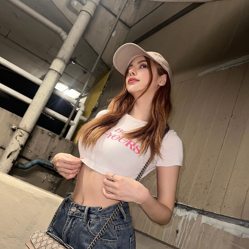 My body crop💗  ครอปสกรีนแซ่บๆ เป็นเบสิคลุคที่ควรมีที่สุด น้องฮิตมากตอนนี้😻สวยแซ่บเท่ในตัวเดียว ใส่ได