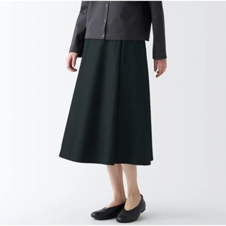 Twill tucked wide skirt กระโปรงบาน (Muji) เอวยืด ใส่สบาย