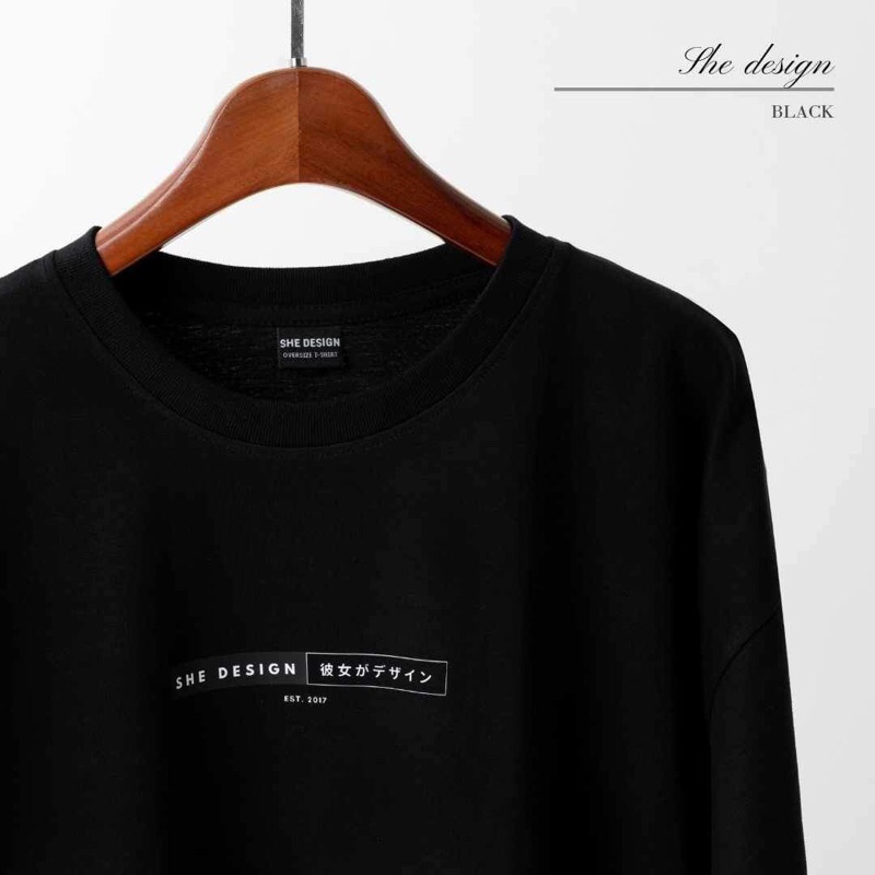 เสื้อยืด SHE DESIGN 彼女がデザイン สี ขาว ดำ เรียบๆ