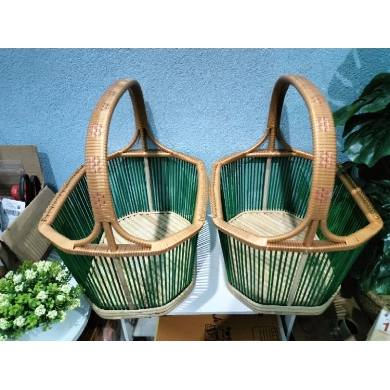 โครงเปล่าตะกร้าทรงแปดเหลี่ยมถักขอบ แถมชุดเส้นสาน 1 มัด