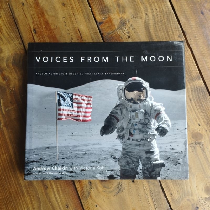 [หนังสือมือสองภาษาอังกฤษ] Voices From The Moon :  Andrew Chaikin