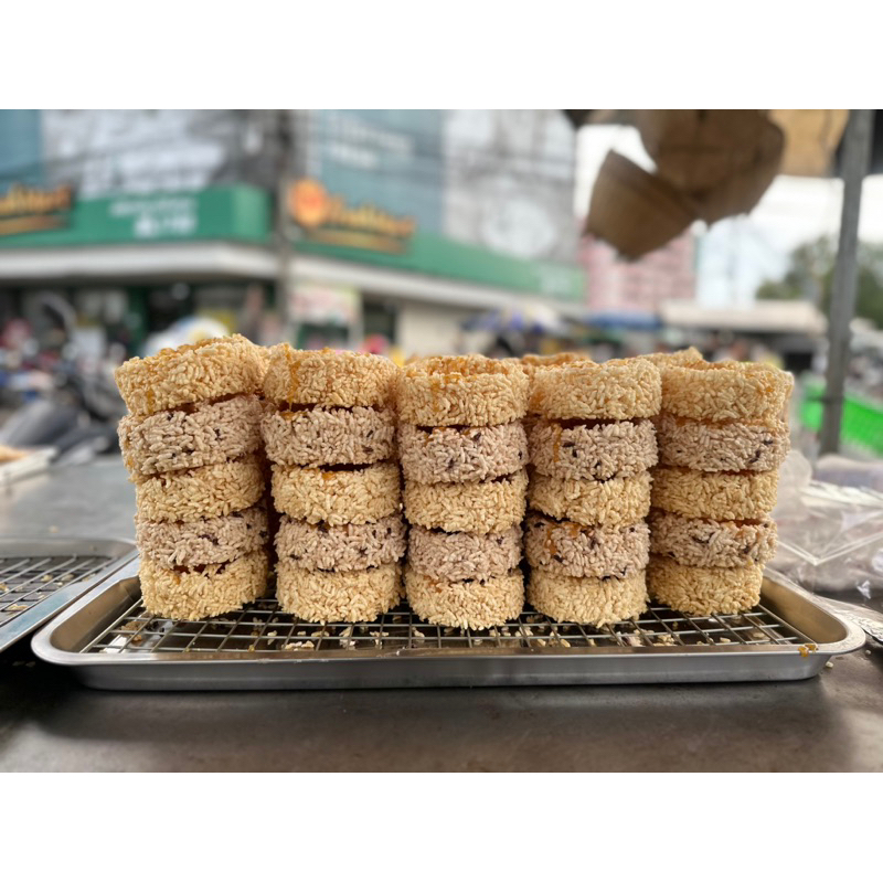 ขนมนางเล็ดแบบไม่ราดน้ำตาล 3 ถุง 100 บาท