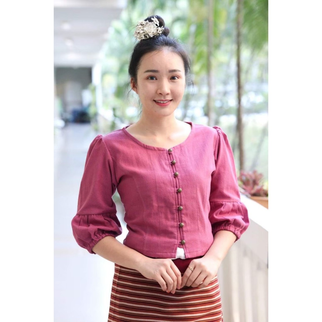 เสื้อผ้าฝ้ายคอกลม แขนตูมสามส่วน เสื้อพื้นเมือง