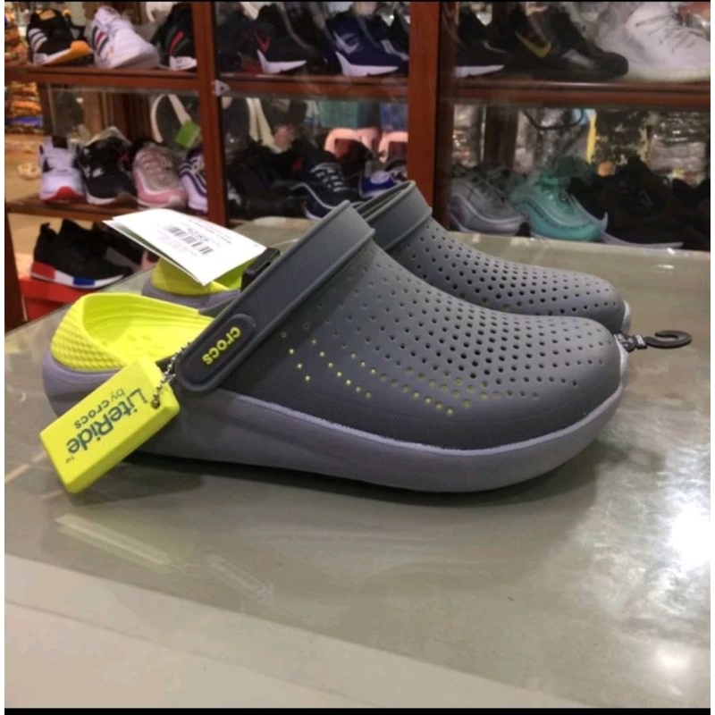 Crocs Lite Ride Clog รองเท้าแตะ แบบลำลอง มาใหม่สุดฮิต ใส่ได้ทุกเพศ มีส่วนลดราคา