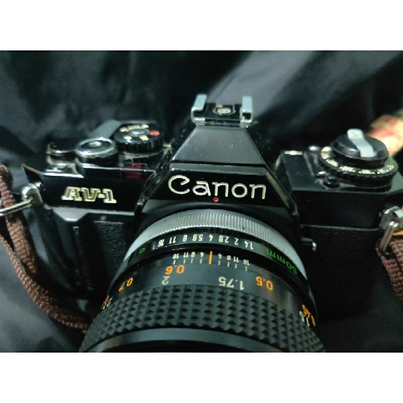 Canon AV1 SLR Camera Fd 50 1.4