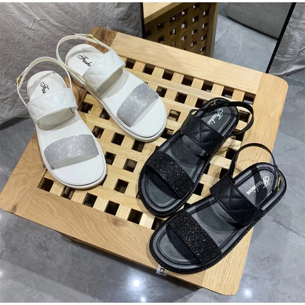 พร้อมส่ง รองเท้าแตะแบบสวมสองตอนใหม่ นุ่ม รัดส้นรุ่น086