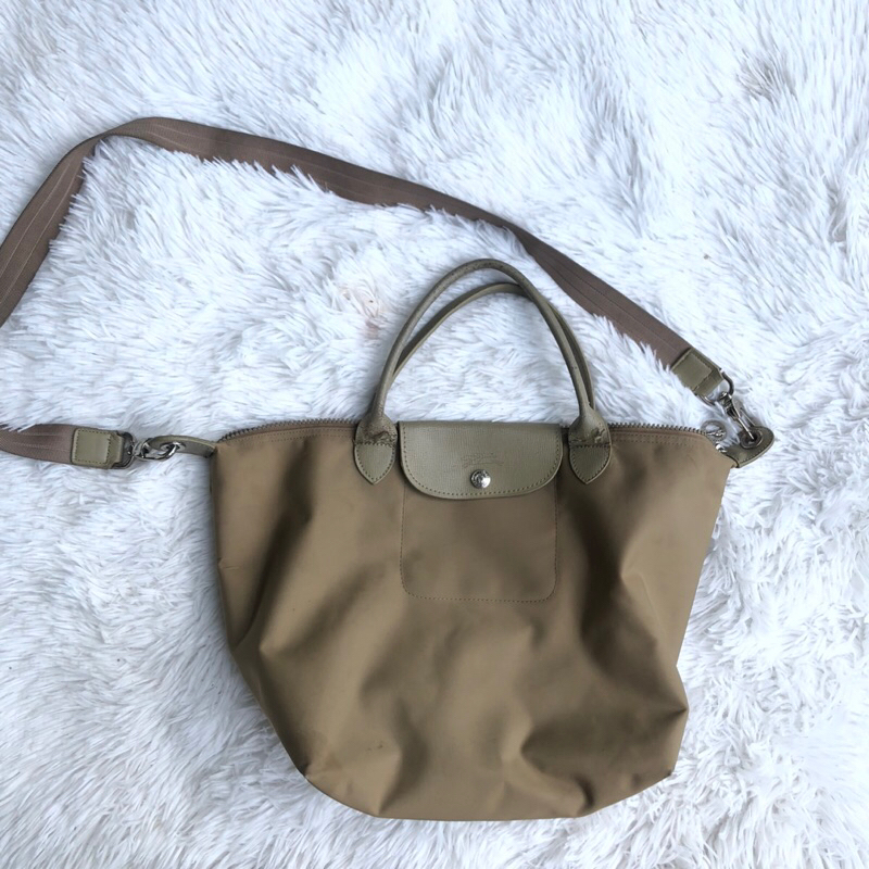 👜Longchamp Neo Small Khaki Crossbody Bag สินค้ามือสองแท้พร้อมสาย ❤️สินค้ามีตำหนิที่หูของแท้ 100%