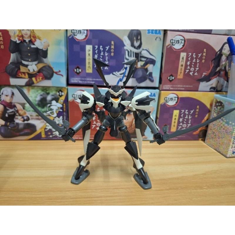 HG SUSANOWO 1/144 BANDAI