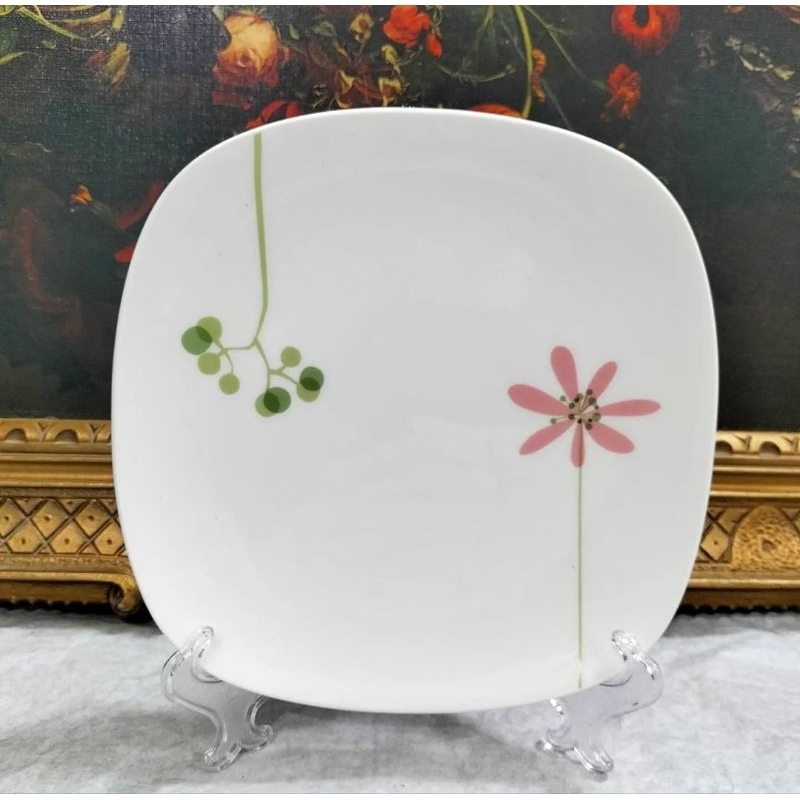 ใหม่จาน Nikko ลายสวยไม่ผ่านการใช้