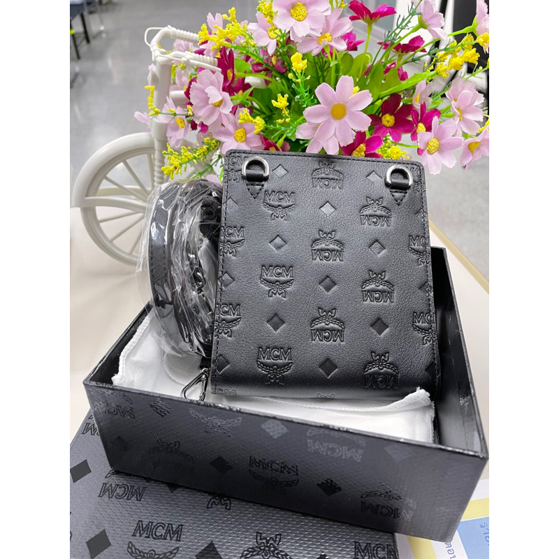 MCM สีดำ รุ่น MXE ASVI04 BK001