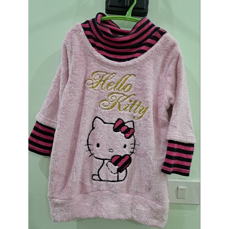 เสื้อกันหนาวเด็กผู้หญิง Hello Kitty by SANRIO ขนาด 110 มือสอง