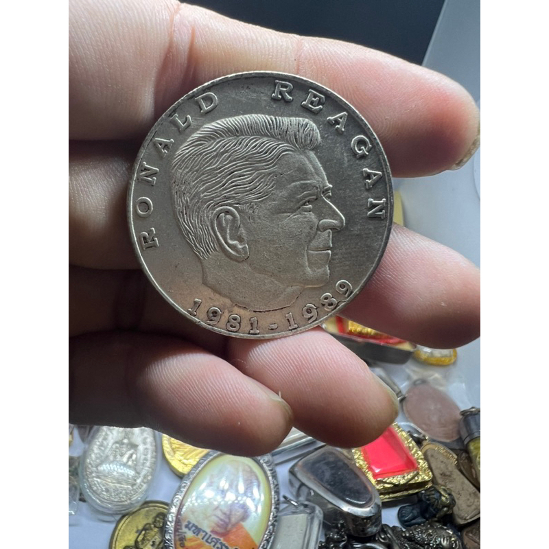เหรียญ 1981-1989 ประธาน Ronald Reagan  USA