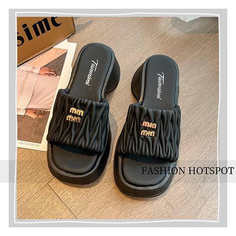 SUNDAY2020 New collection  รองเท้าแตะแฟชั่นแบบสวม แบบสวมเสริมส้น ดีเทลสวยทันสมัยสีชมพูหวานๆใส่เที่ยวใส่ทำปังไม่ไหว