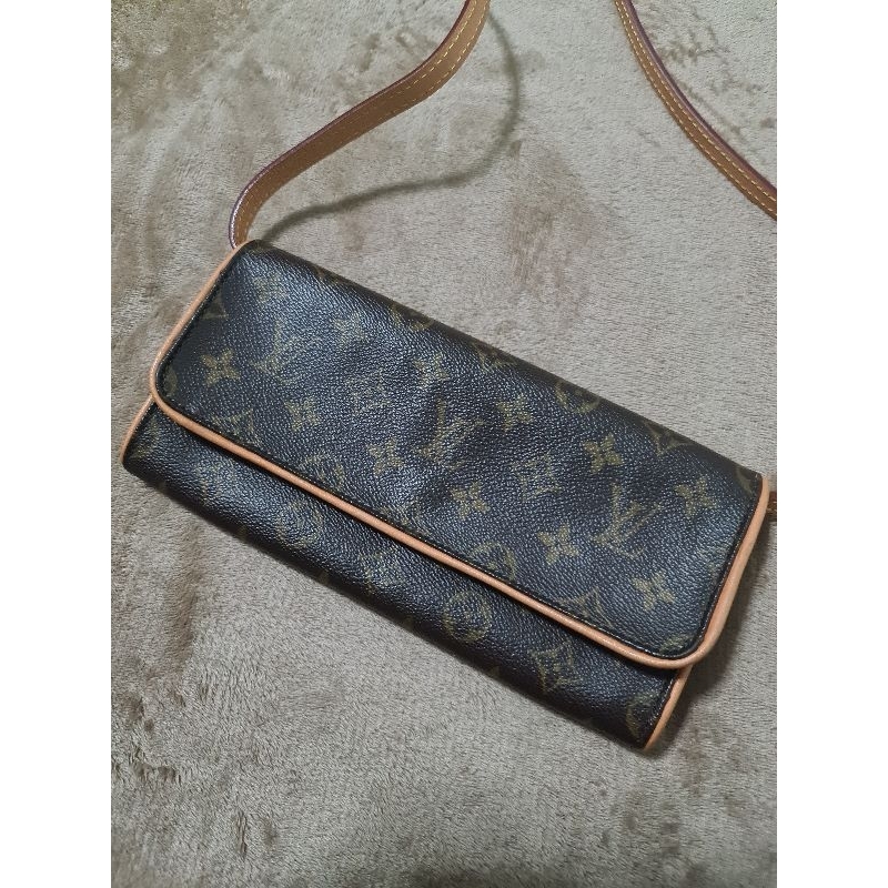 used -- Lv Pochette twin GM NewCowhide DC99