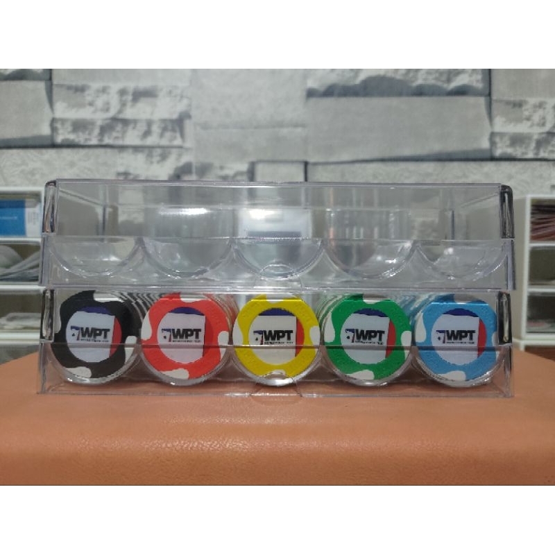 กล่องใสใส่เหรียญ/ชิป มีฝาปิดและมีแบบเฉพาะถาด ใส่ได้100เหรียญ พร้อมส่ง