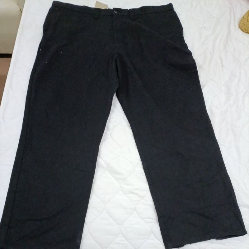 กางเกงขายาวดิ๊กกี้Dickies  สีดำ  ของแท้ เอว 44 ยาว 42 ปลายขากว้าง 10 นิ้วของแท้ราคาถูกที่สุดสาวกดิกกี้ว้าวุ่นเลย