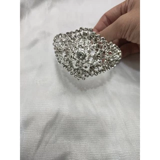 รัดแขนสวยๆ มีทั้งเด็กและผู้ใหญ่เครื่องประดับชุดไทย