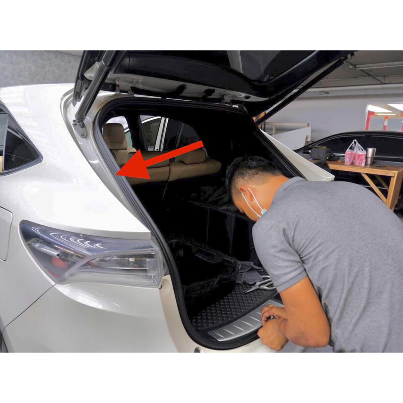 ยางฝาท้าย ยางฝากระโปรงท้าย Toyota Harrier Gen 3