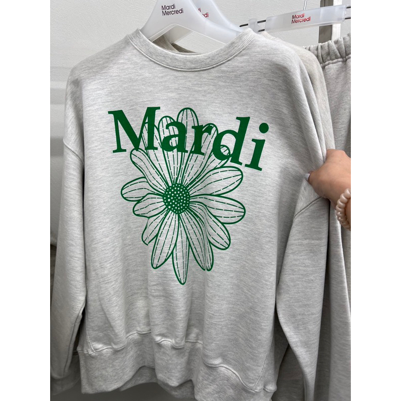 พร้อมส่ง 🇰🇷แท้ 💯% MARDI SWEATER SHIRT​​ อปก​ ครบ​  Free size MARDI MERCREDI SWEATSHIRT FLOWERMARDI_H