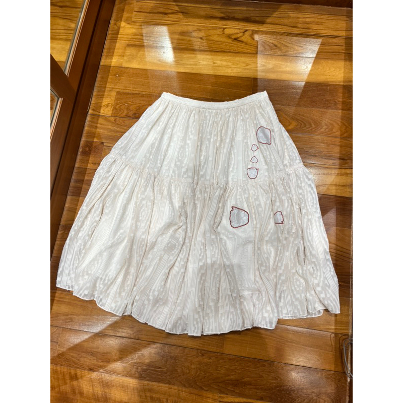 Flynow Garden size M skirt new เอว 28 นิ้ว ซักเก็บอย่างดี งานสวย ผ้าเยอะค่ะ
