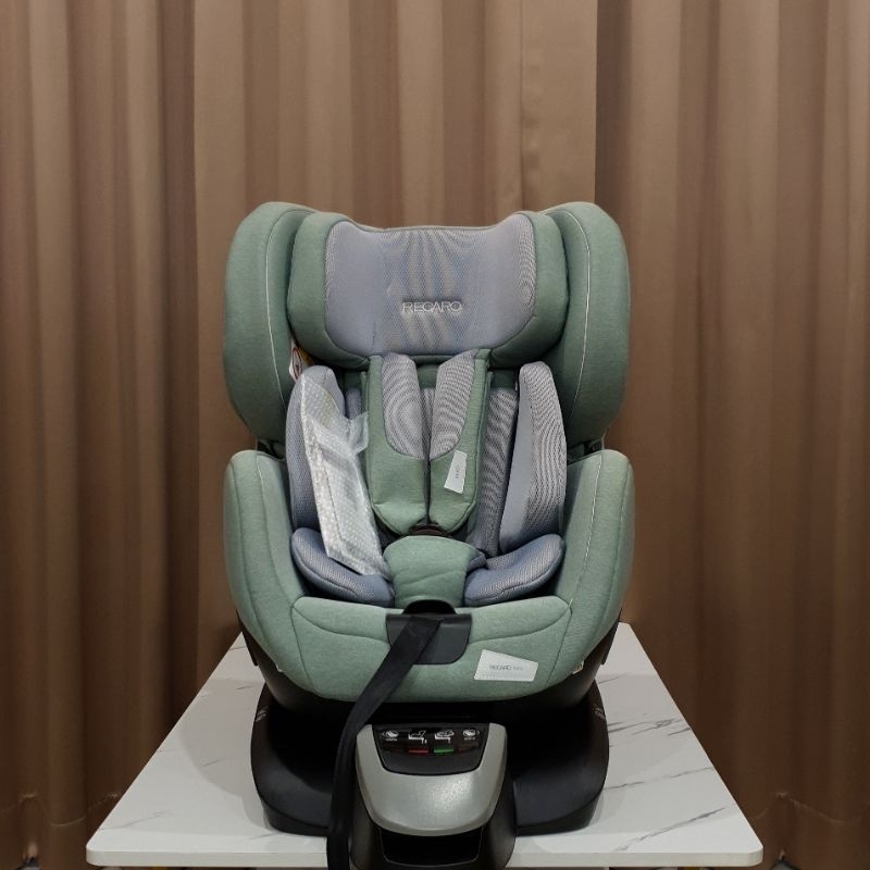 Recaro คาร์ซีทรุ่น Salia R129