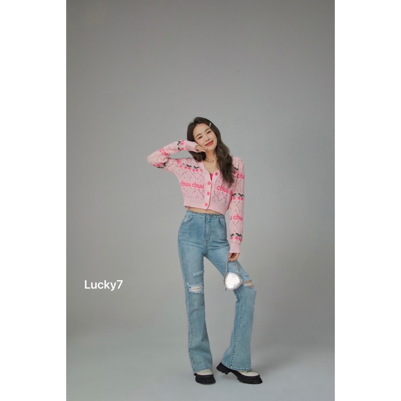 BY IRA  Aviva Knit Cardigan เสื้อคาร์ดิแกนแขนยาว คอวี ผ้าถัก กระดุมแถวเดียว สีชมพูเชอร์รี - รูปที่ 3